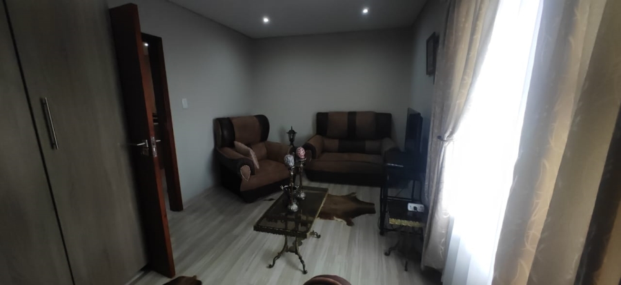 To Let 2 Bedroom Property for Rent in Monte Christo Western Cape